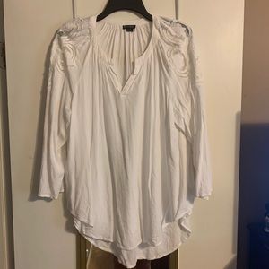 New Directions gauze tunic with detailed shoulders
